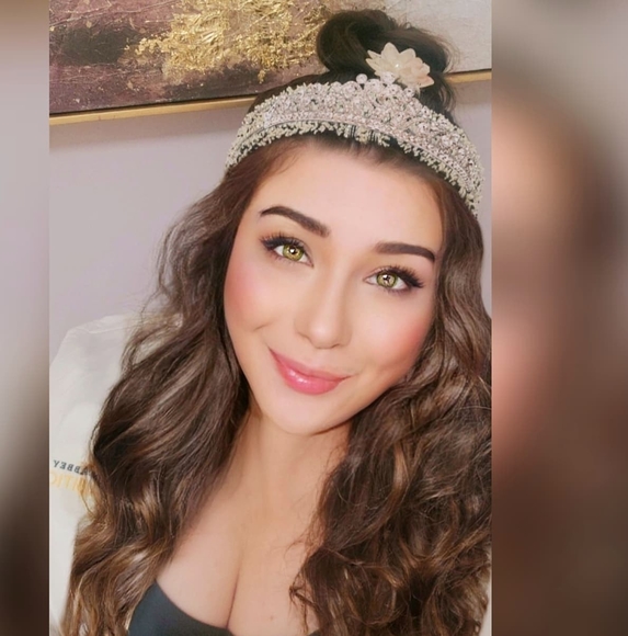 Meet your Posher, Mellie - Picture 1 of 1